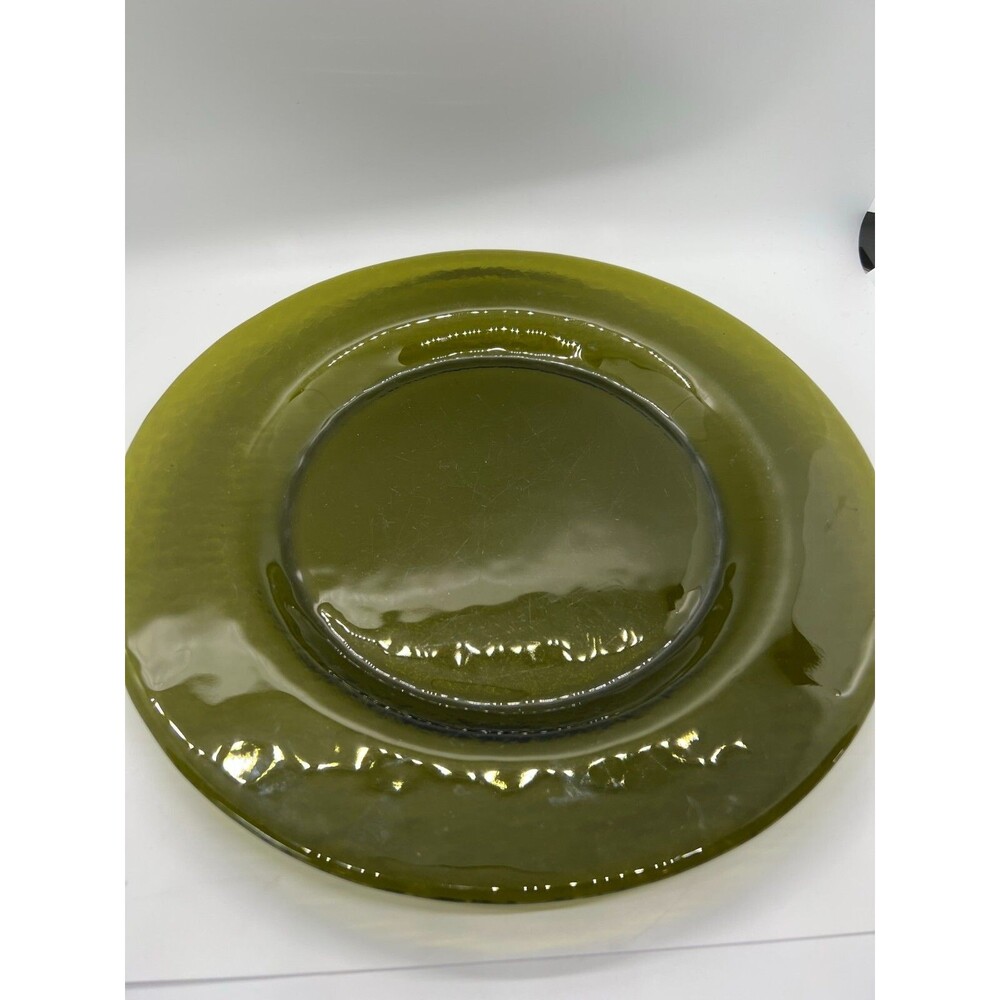 vintage Green Ridged Glass Vintage dinner Plate  heavy 1559